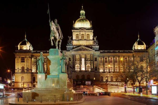 National Museum Building - Prague's major tourist attractions, Hotel Anna Prague