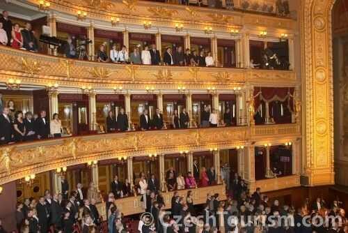 Die Staatsoper- Sehenswürdigkeiten in Prag, Hotel Anna Prag