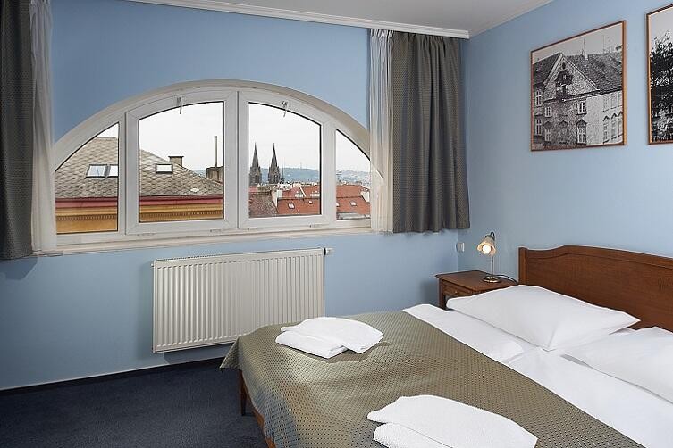 Superior double room with view - Hotel Anna Prague