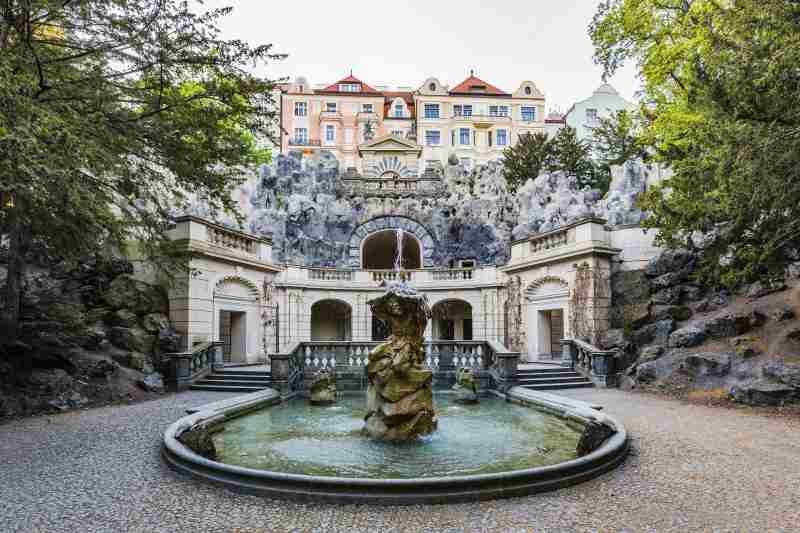 Grotte - in der Nähe des Hotel Anna Prag